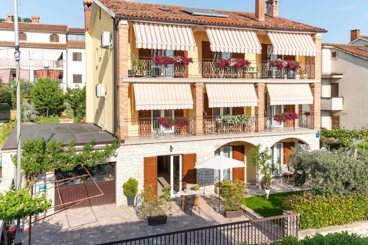 Apartmani Jolly Porec: Blizu Centra I Mora Luaran gambar