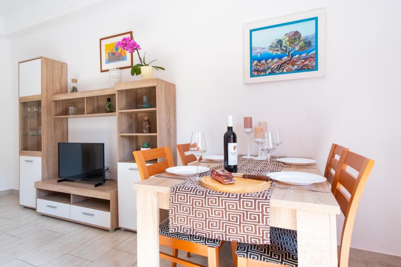 Apartmani Jolly Porec: Blizu Centra I Mora Luaran gambar